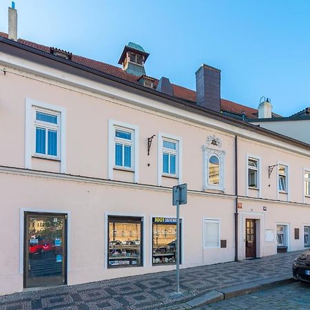 The Bookhouse, 5-Bedroom Residence By Prague Castle Eksteriør bilde