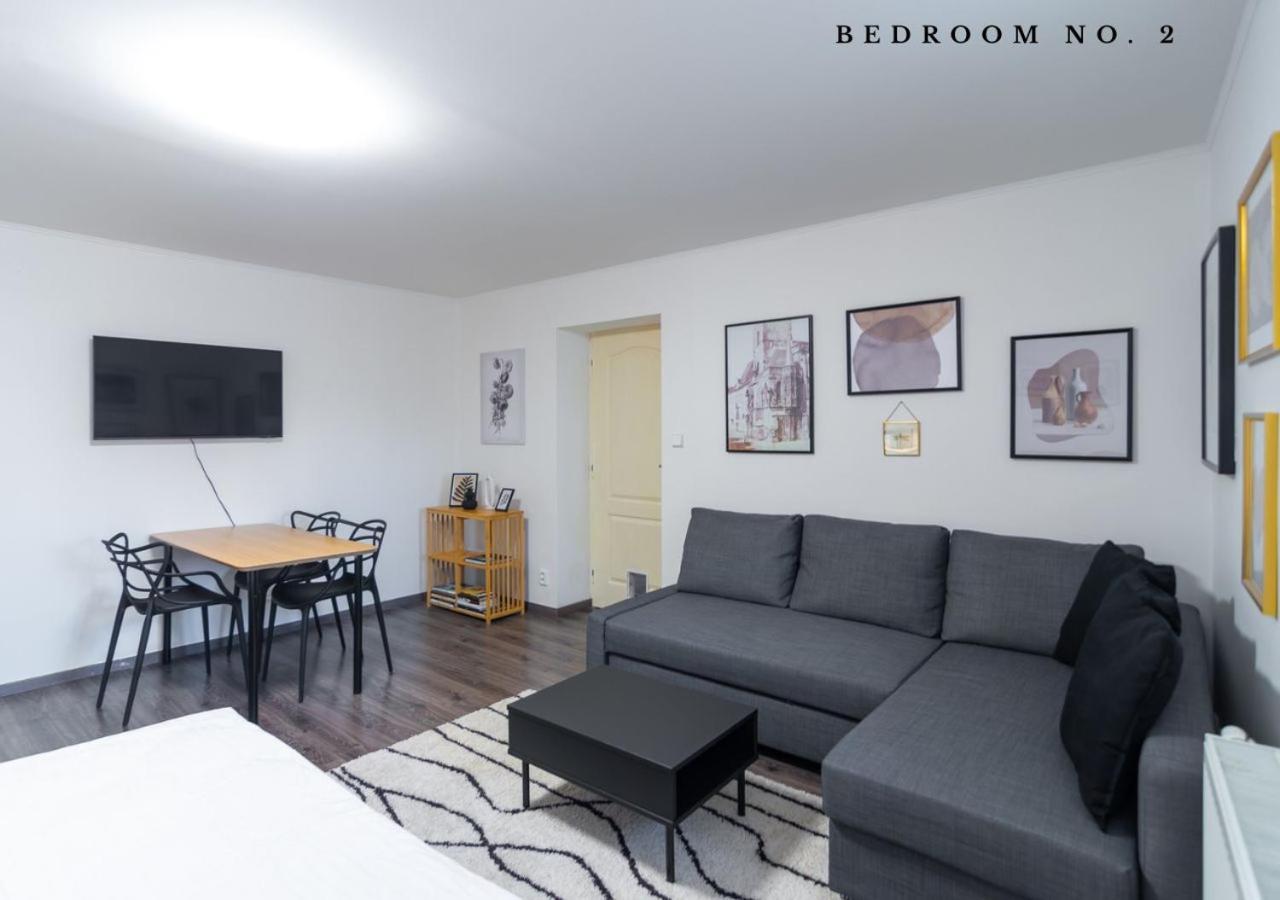The Bookhouse, 5-Bedroom Residence By Prague Castle Eksteriør bilde